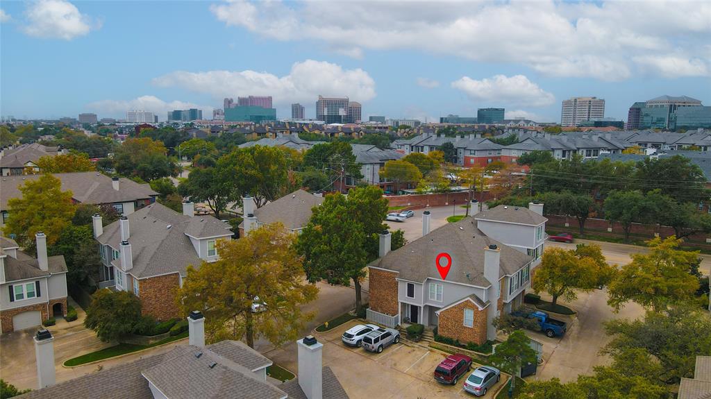 Montfort Twnhms - Residential