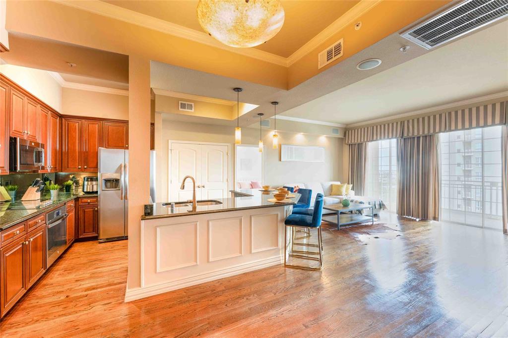 3225 Turtle Creek Boulevard 1545