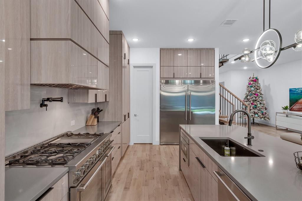 Lovers Lane Heights - Residential