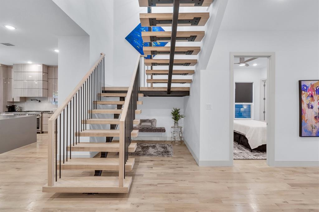 Lovers Lane Heights - Residential