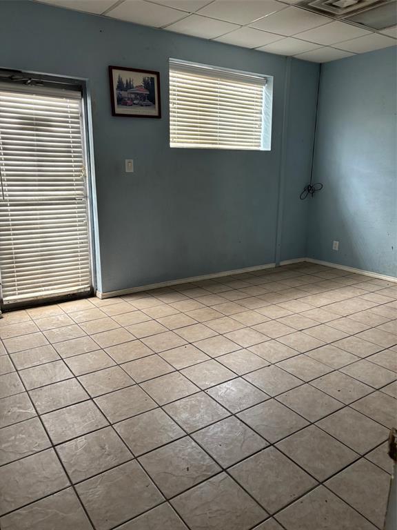 Tiptons 03 - Commercial Sale