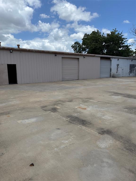 Tiptons 03 - Commercial Sale