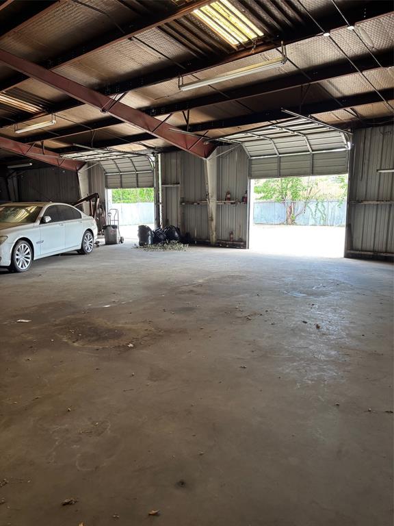 Tiptons 03 - Commercial Sale