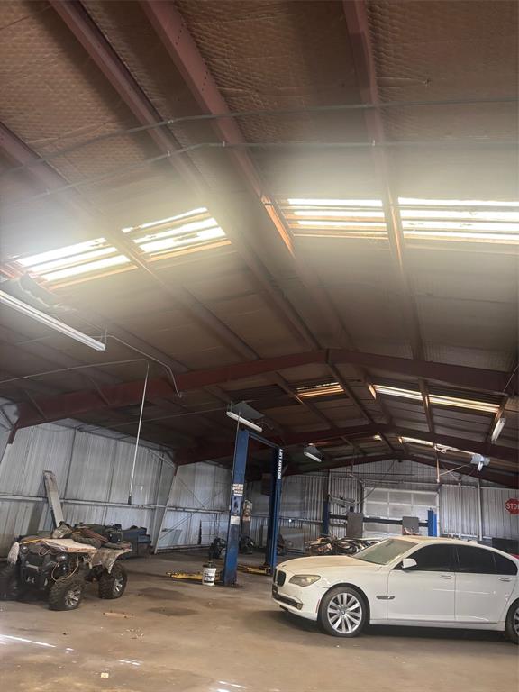 Tiptons 03 - Commercial Sale