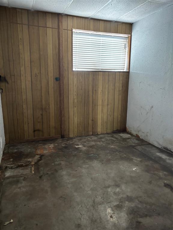 Tiptons 03 - Commercial Sale