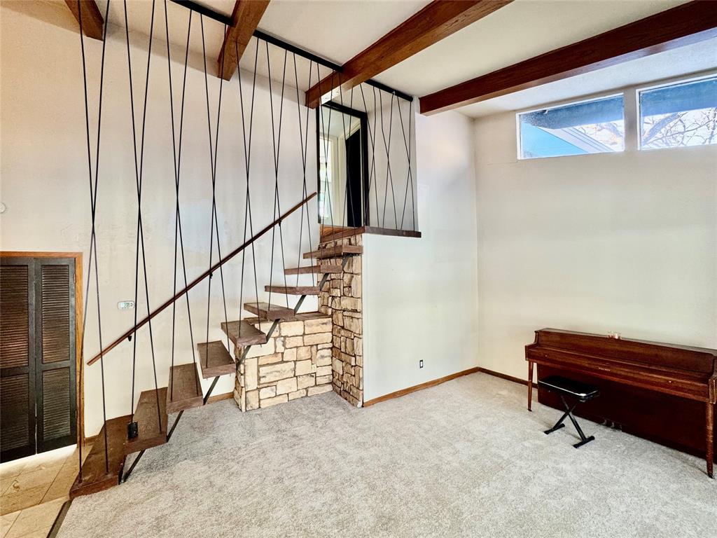 2000 Mill Creek Drive