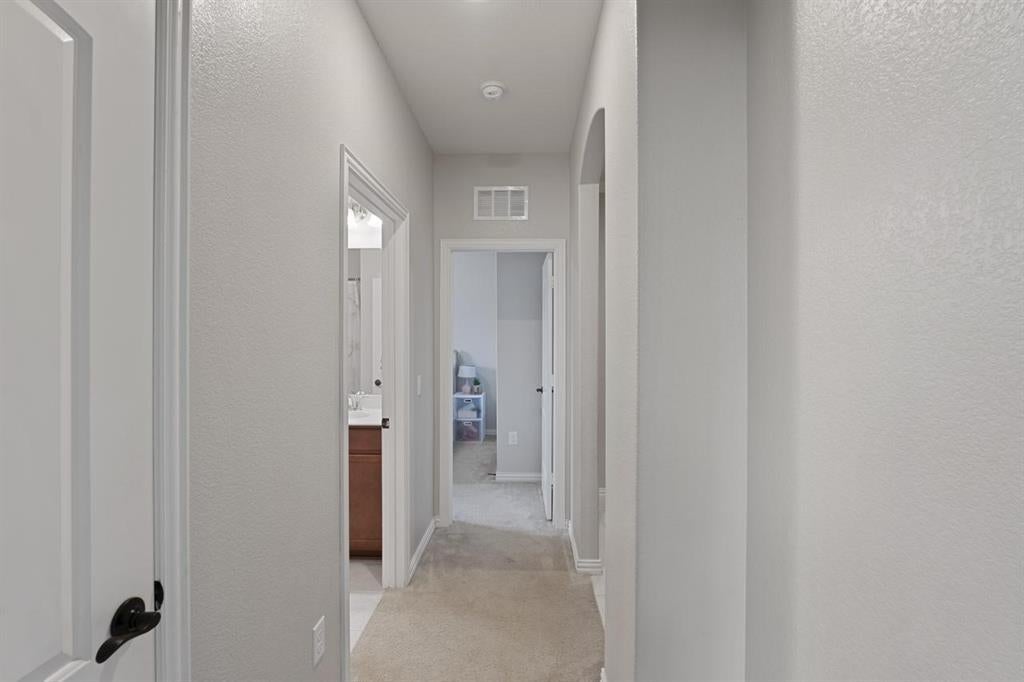 2516 Linwood Drive