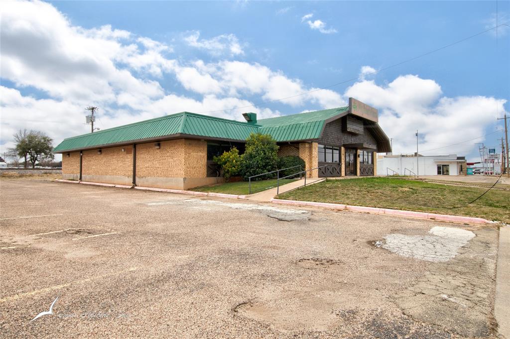 Park Plaza - Commercial Sale