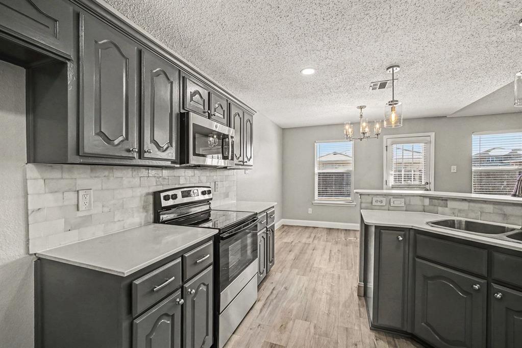 Creekside Estate - Residential