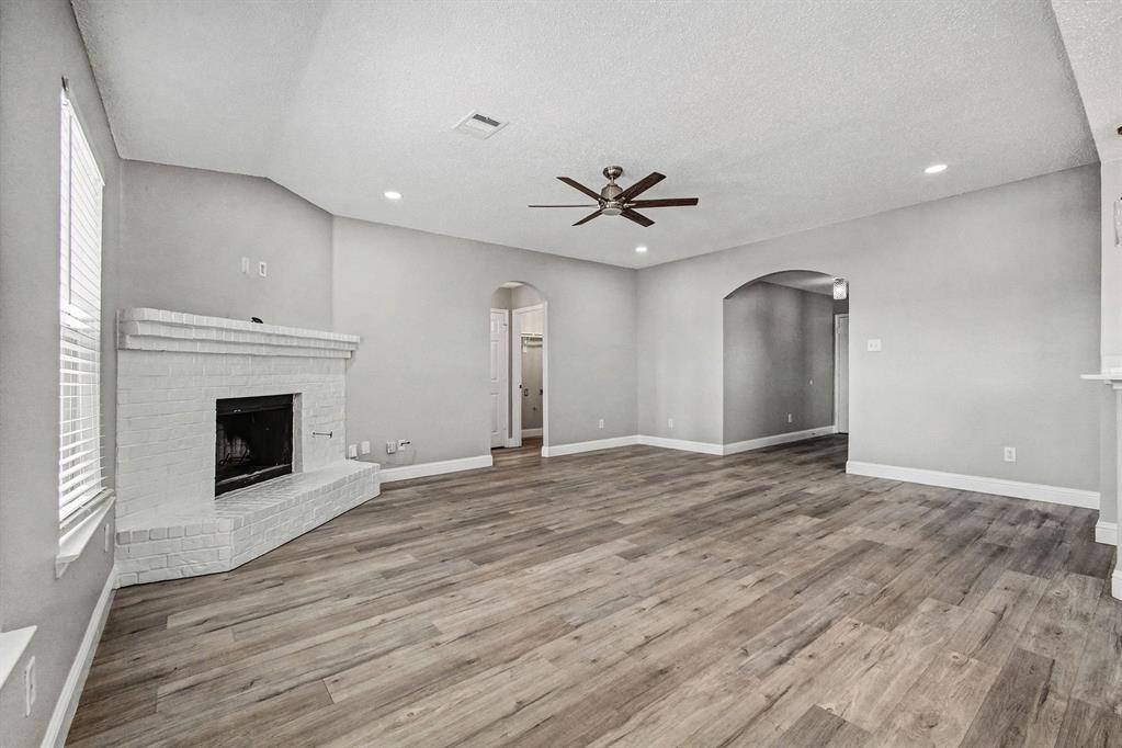 Creekside Estate - Residential