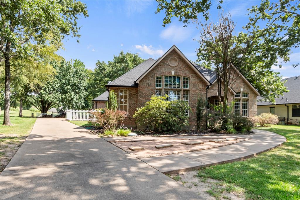 Pinnacle Club - Residential