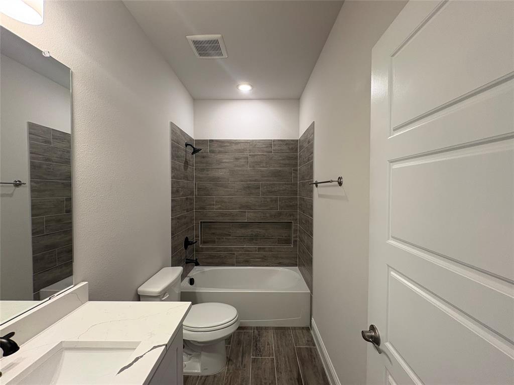 The Gables at Tioga - Residential