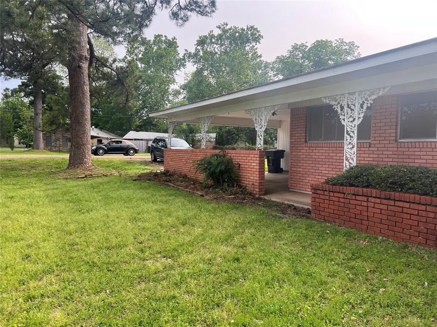 AVAILABLE 12-10-2025. Large formal living space, separate dining with nice sized kitchen! Updated bathrooms with nice stand up shower in master. Good sized closets. Large utility room with additional storage room inside. Outside storage shed. Covered front porch and back patio. House conveniently located in central bossier near Airline Drive, just minutes from Barksdale Air Force Base! Waived application fee for active-duty military. Pets subject to approval with $300 nonrefundable fee up front, and $200 each additional pet. NO AGGRESSIVE BREEDS. Tenant must carry renters insurance. Tenant is responsible for any minor maintenance needed on property. Tenant is responsible for all utilities. NO SMOKING ALLOWED. Tenant must abide by all city ordinances and community restrictions if applicable.