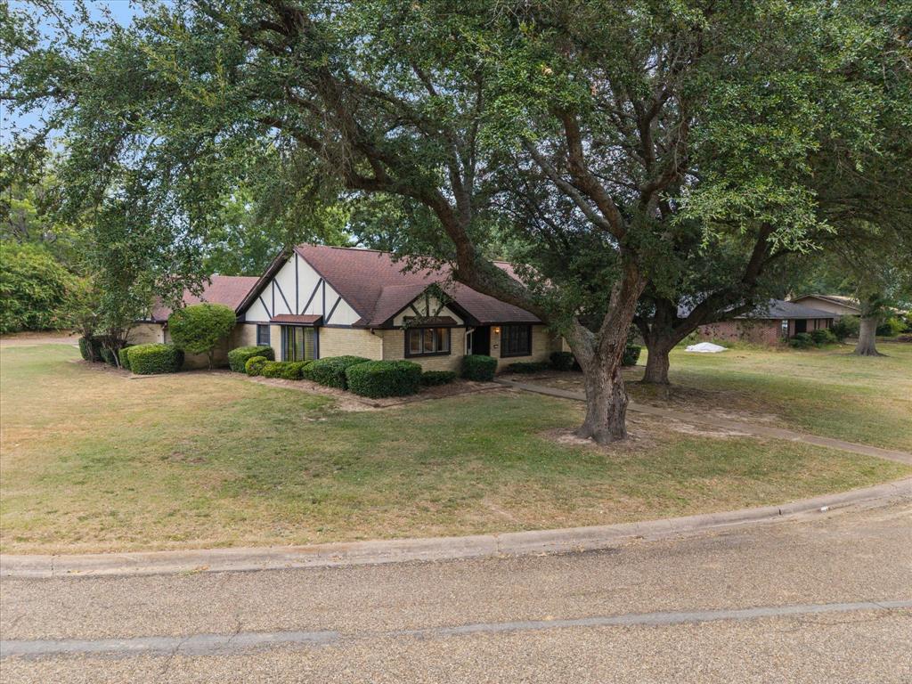 401 Southgate Drive