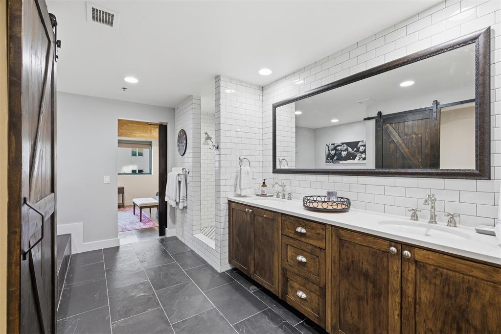 Mckinney Condo 1999 - Residential