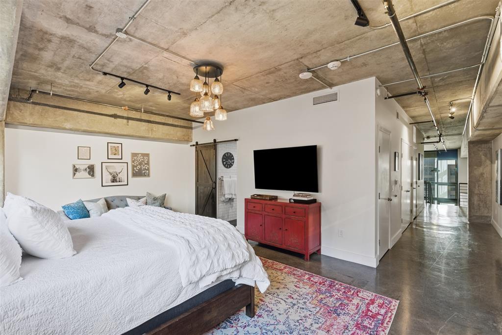 Mckinney Condo 1999 - Residential