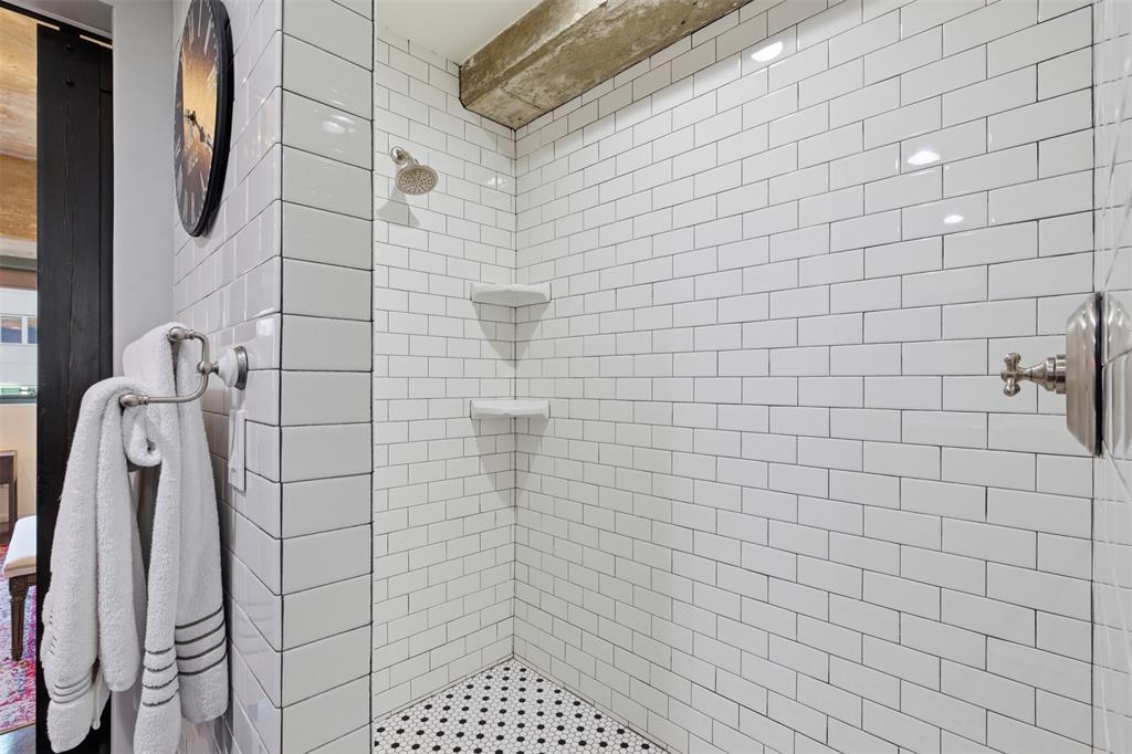 Mckinney Condo 1999 - Residential