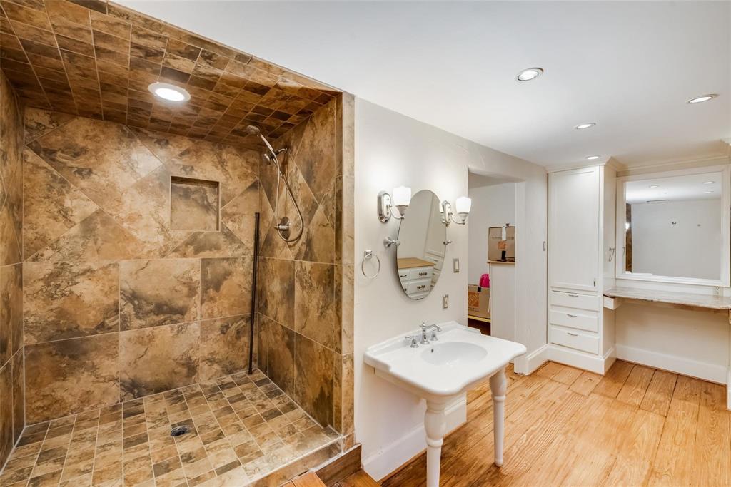 Sm Patton A-380 - Residential