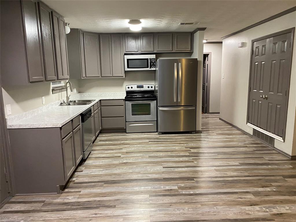 Shamrock Gardens Add - Residential Lease