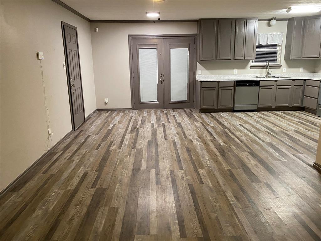 Shamrock Gardens Add - Residential Lease