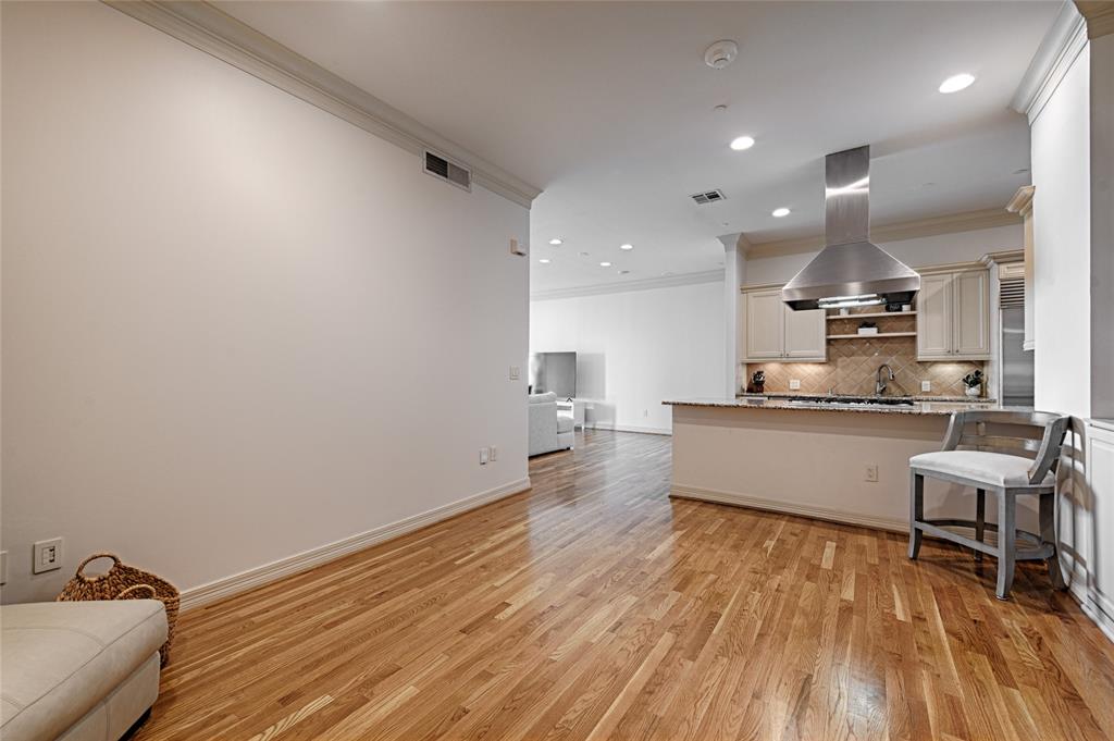 Plaza or Turtle Crk Residences Ph - Residential