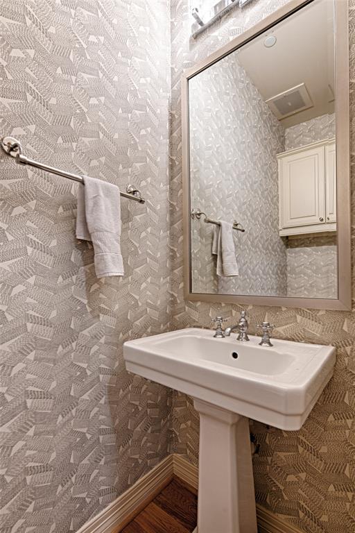 Plaza or Turtle Crk Residences Ph - Residential
