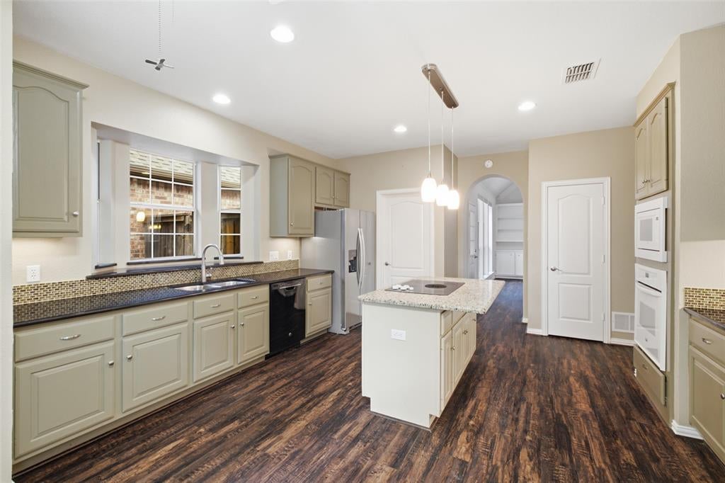 14616 Vintage Lane