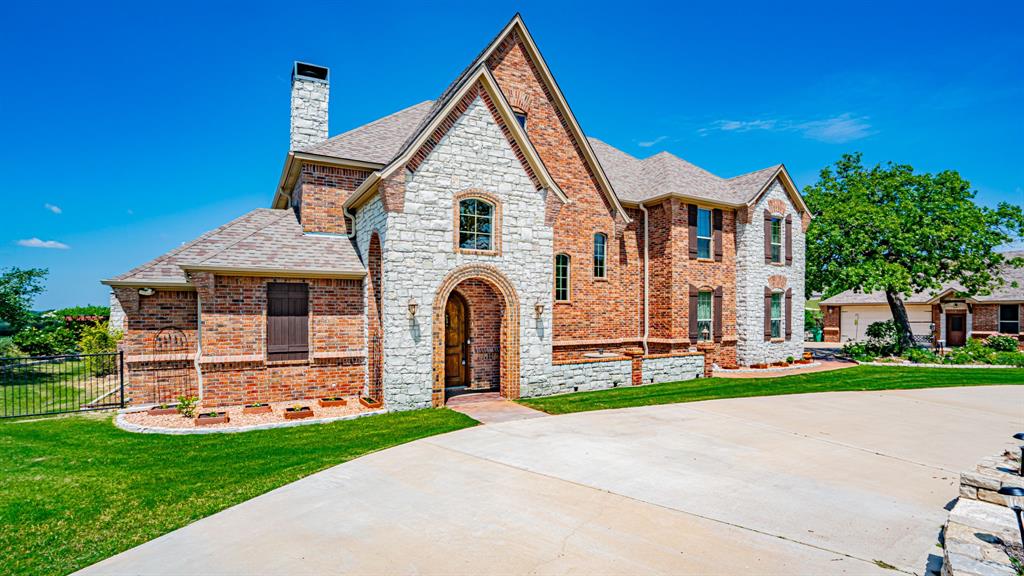 2308 Bentwater Court