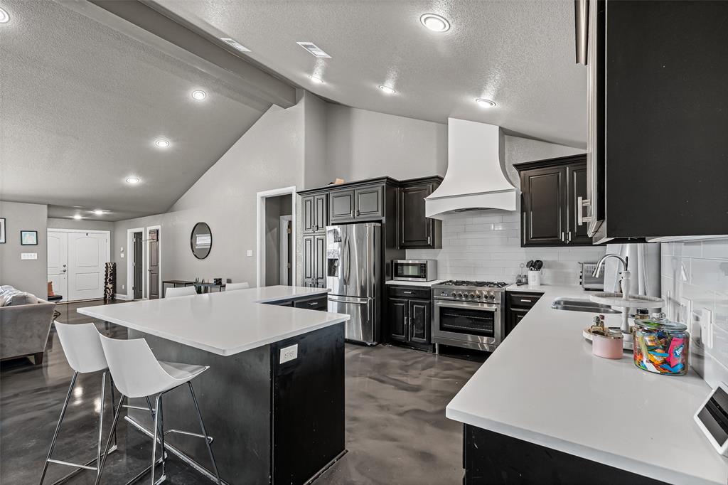 El Chico Rev - Residential Lease