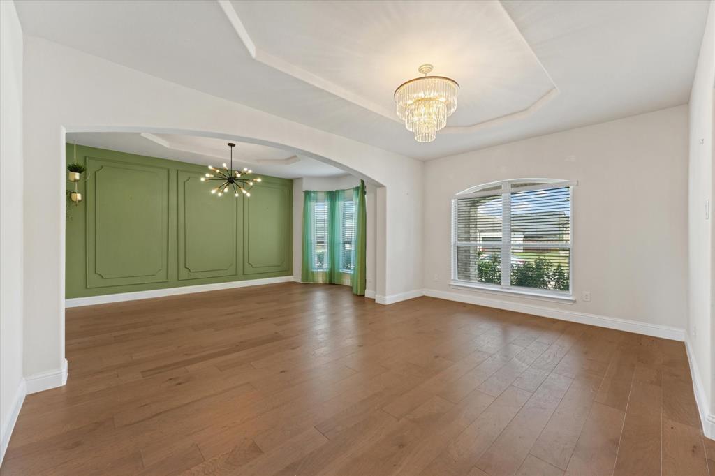 3009 Lakeshore Drive