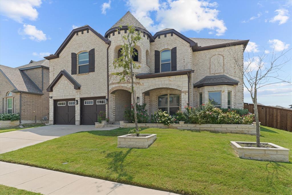 3009 Lakeshore Drive