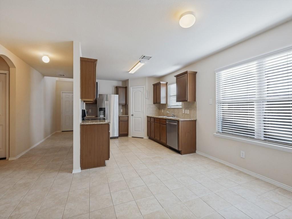 1201 Jasper Crossing