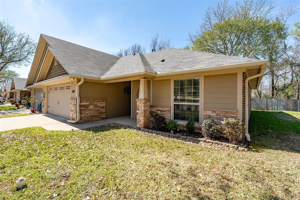 421 W Cumberland 205