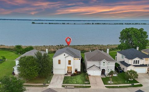 Photo of 5238 Lake Terrace Court, Garland, TX 75043 (MLS # 21218425)