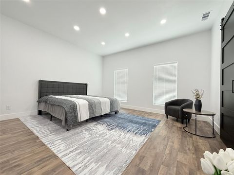 Tiny photo for 4602 Sycamore Street, Dallas, TX 75204 (MLS # 21053077)