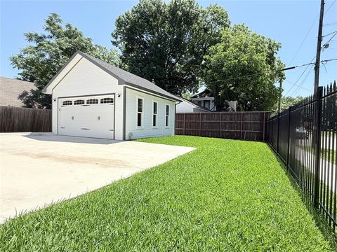 Tiny photo for 4602 Sycamore Street, Dallas, TX 75204 (MLS # 21053077)