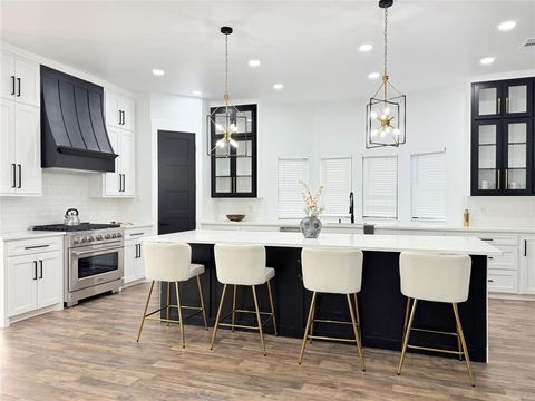 Tiny photo for 4602 Sycamore Street, Dallas, TX 75204 (MLS # 21053077)