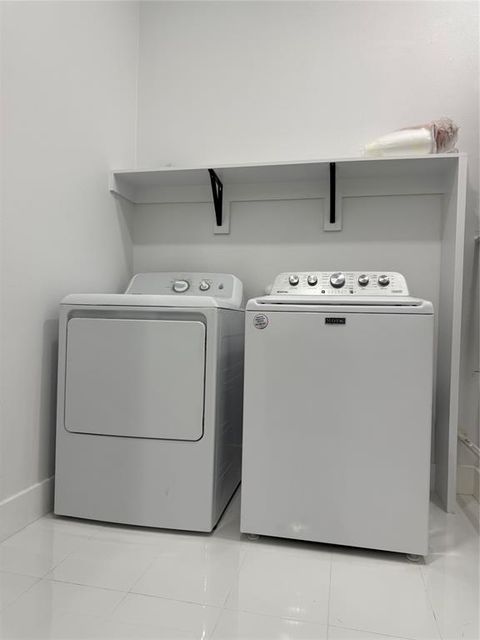 Tiny photo for 4602 Sycamore Street, Dallas, TX 75204 (MLS # 21053077)