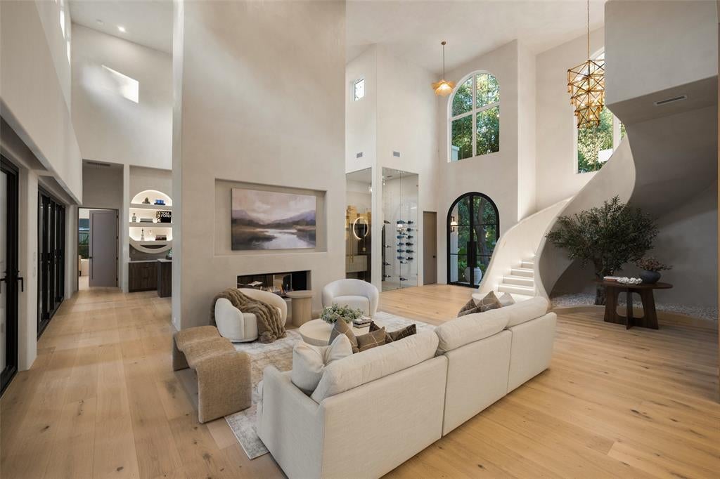 8215 San Cristobal Drive