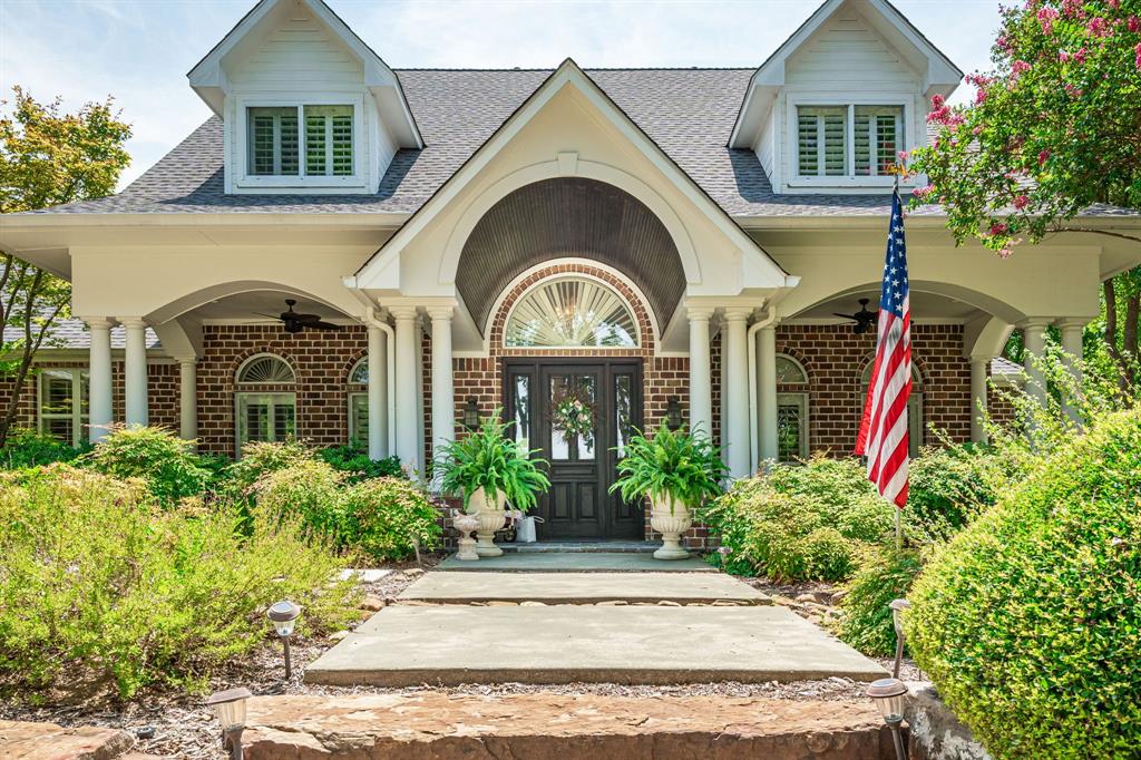 600 Oakmont Court