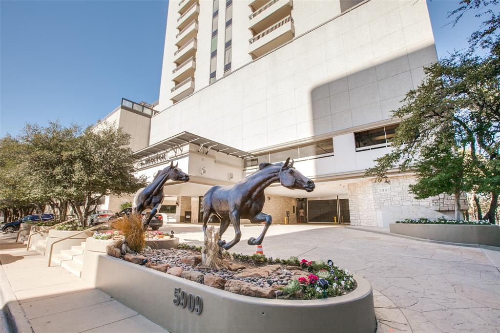 5909 Luther Lane 1202