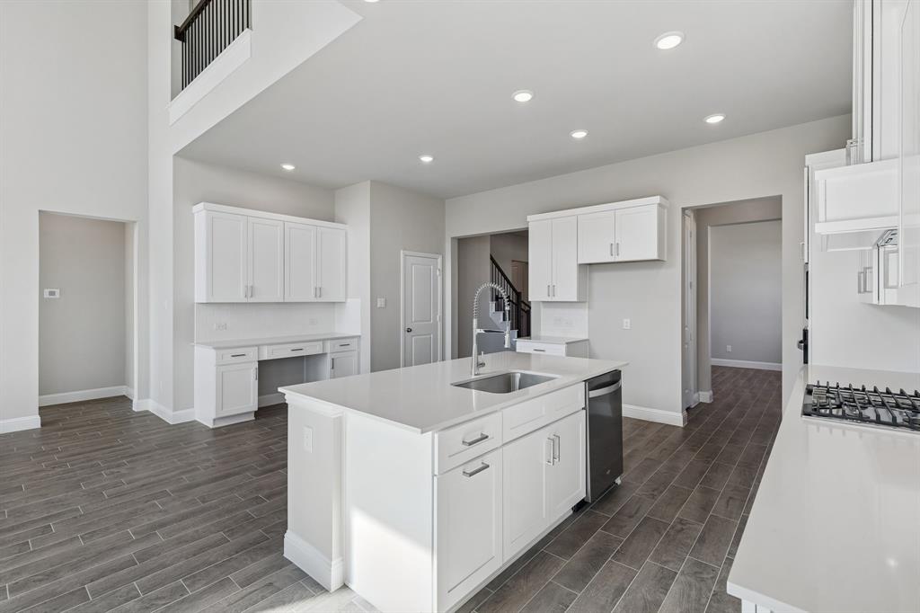 741 Amalfi Way