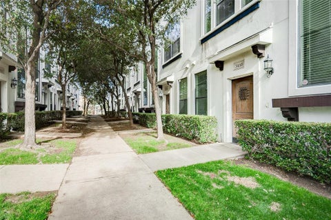 Photo of 3118 Carmel Street, Dallas, TX 75204 (MLS # 21392834)