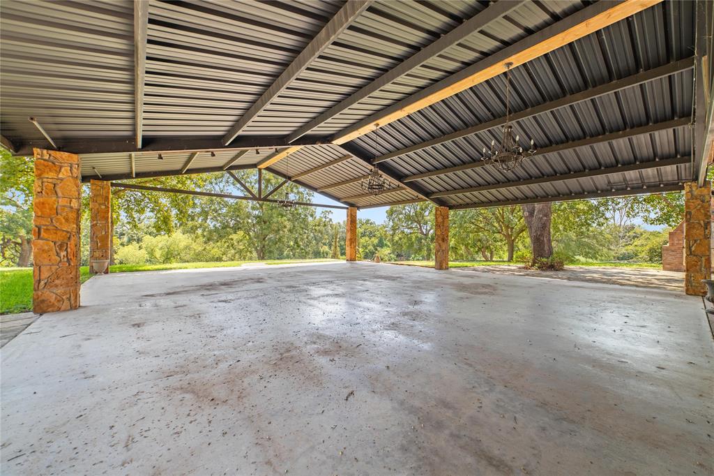 4075 W US Highway 190