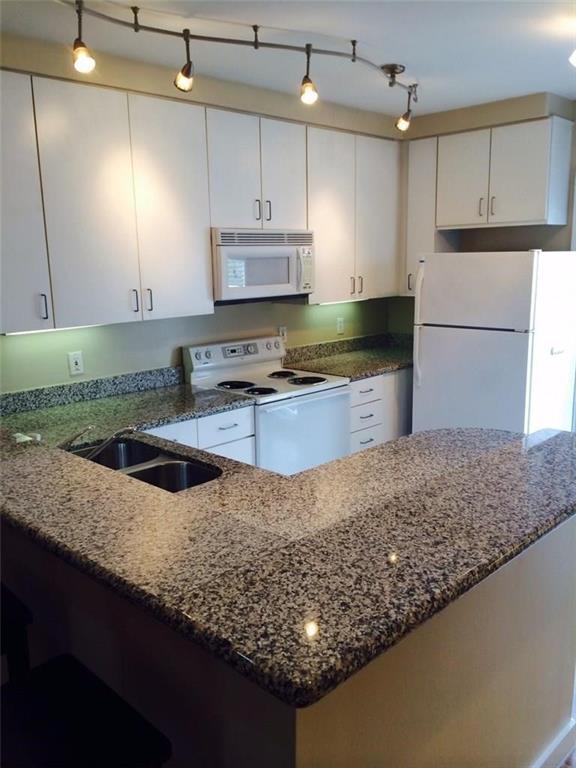 Dallas, Texas 75219, United States, 2 Bedrooms Bedrooms, ,3 BathroomsBathrooms,Residential,Active,205394