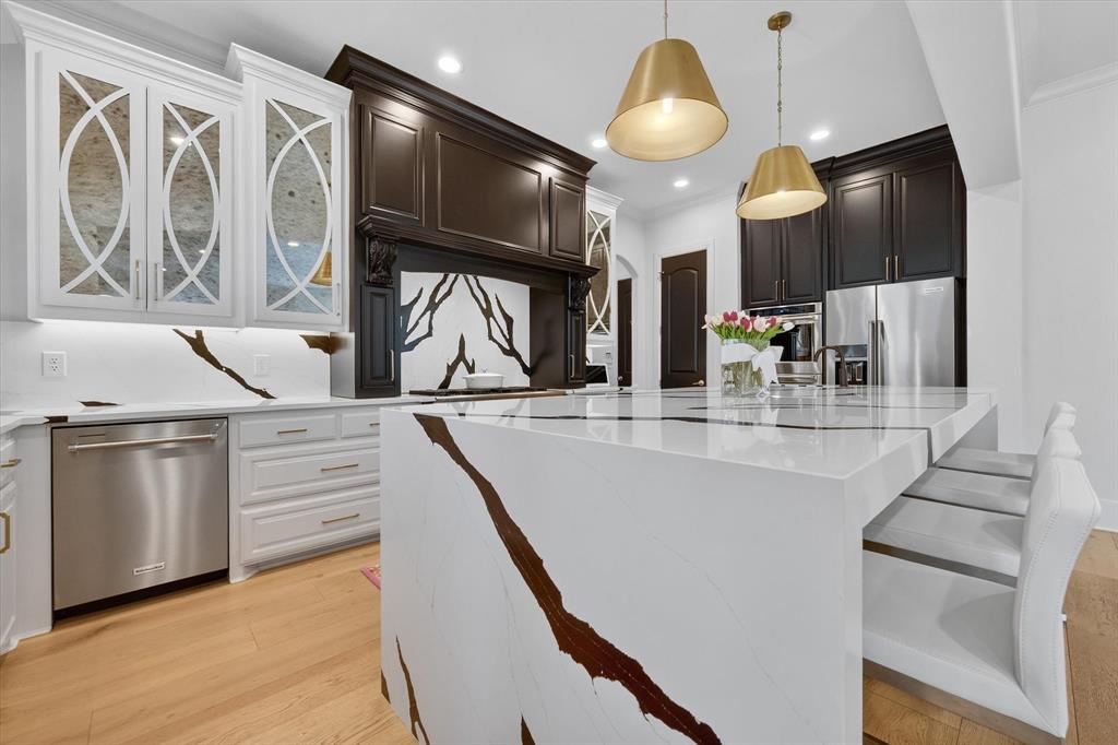 1823 Southpark Drive