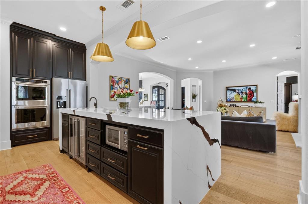 1823 Southpark Drive