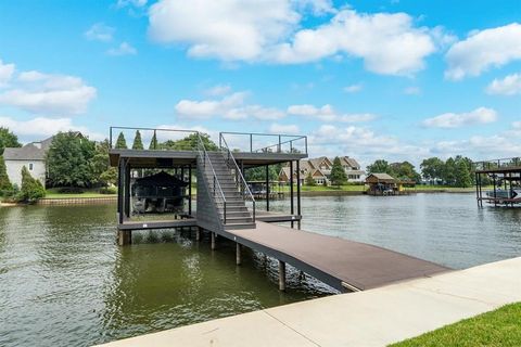 120 Meandering Way Mabank TX 75156