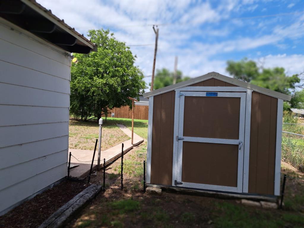 1st Rr - Residential