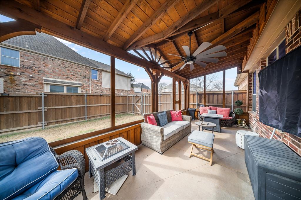 656 Memorial Hill Way